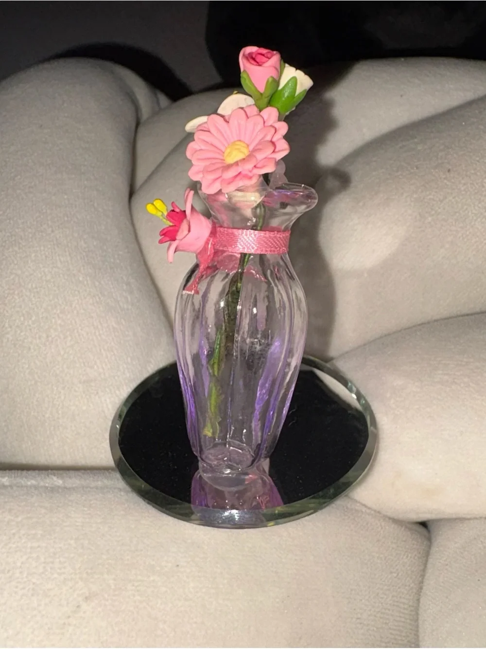 Glass Baron Mini Cat-In-Vase Blown Glass Figurine